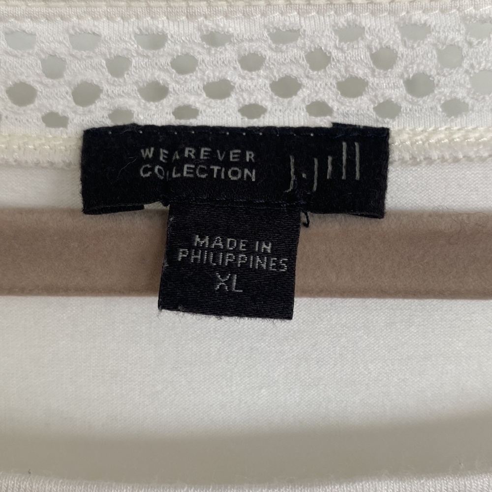 J Jill Creamy White top with lattice trim at neckline and hemline short sleeve - Picture 7 of 9